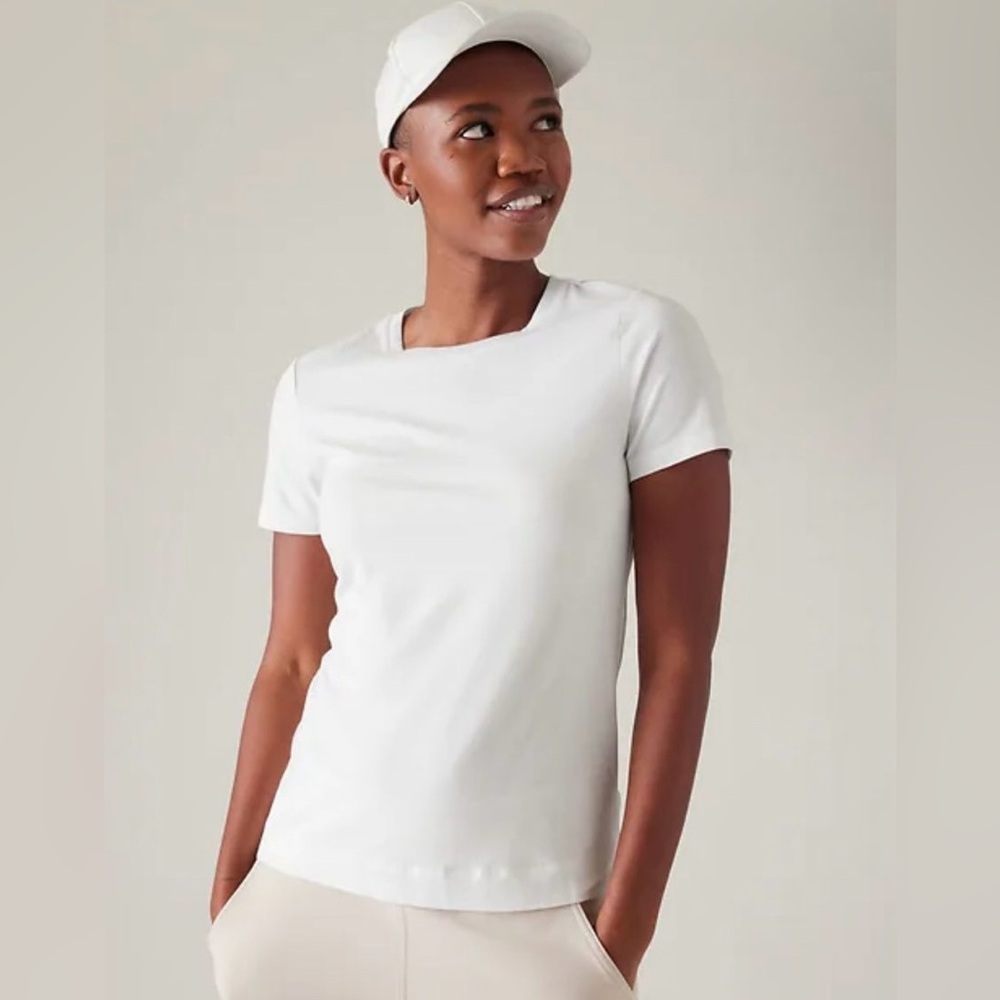 Athleta Outbound Tee // White